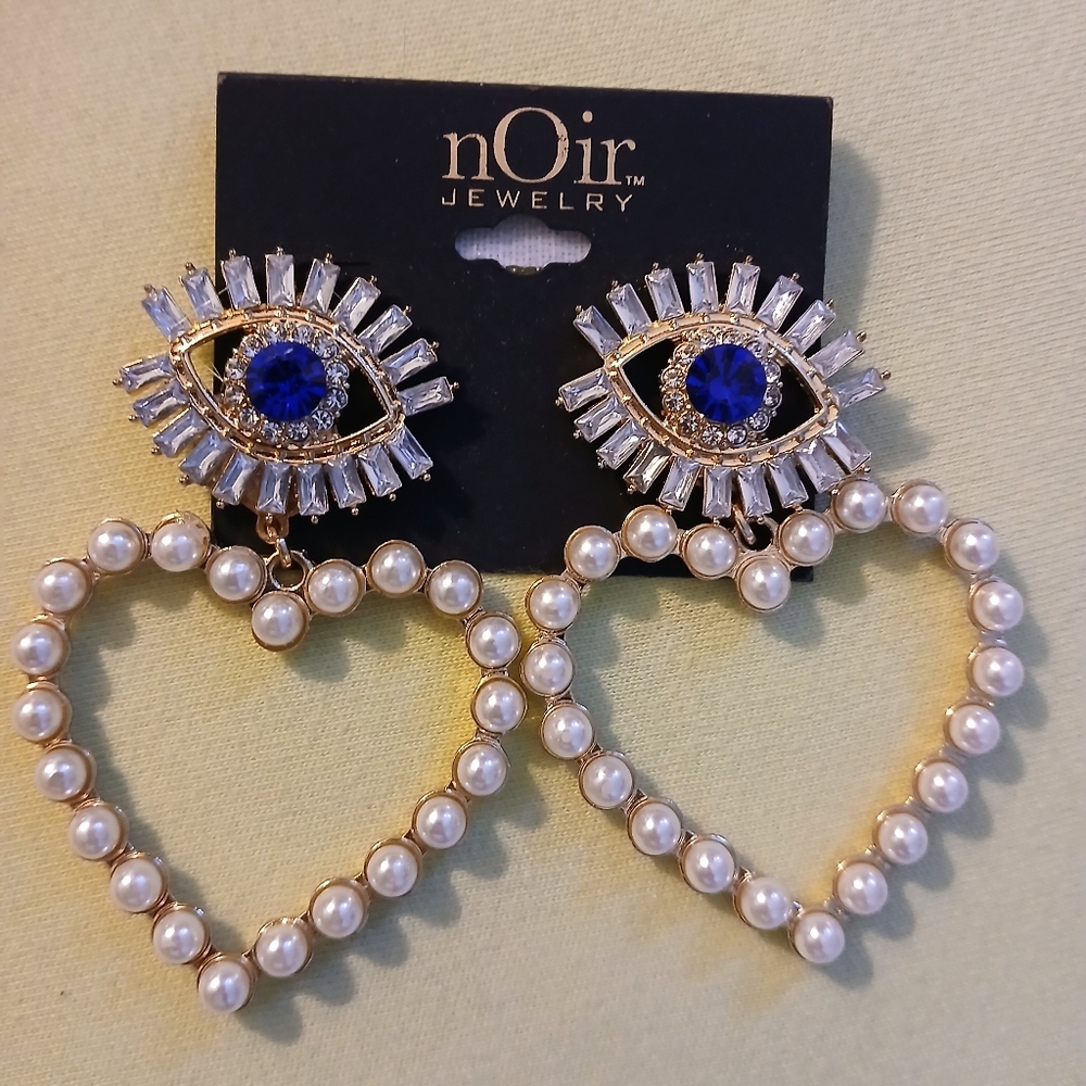 🏷 🆕 Noir Sparkling Evil Eye Drop Earrings